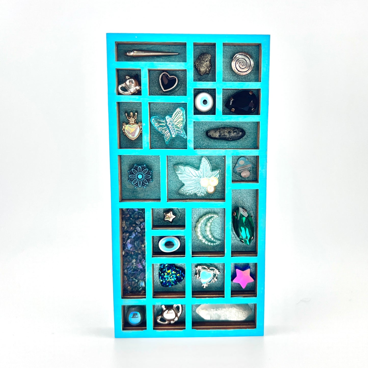 Miniature Curio Tray – Decorated with Tiny Treasures
