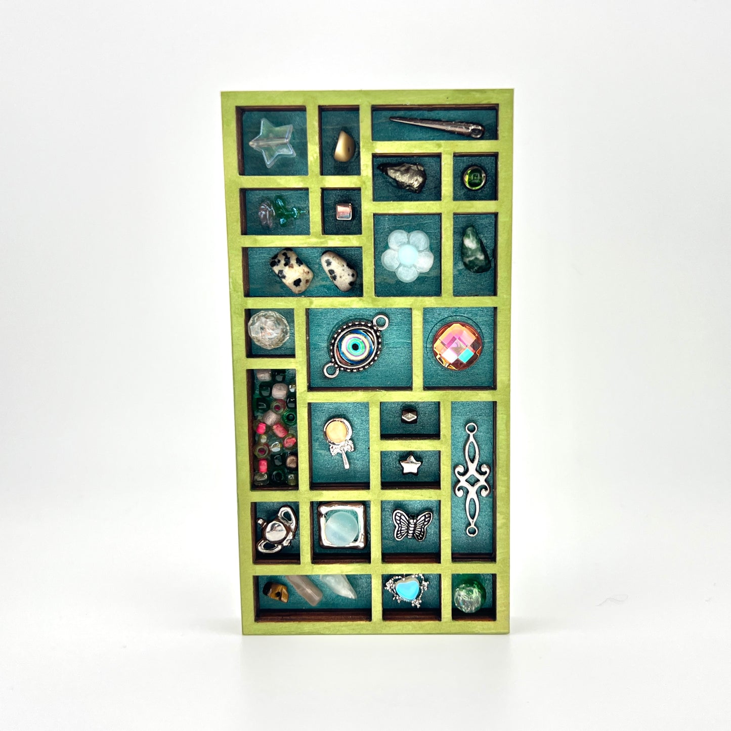 Miniature Curio Tray – Decorated with Tiny Treasures