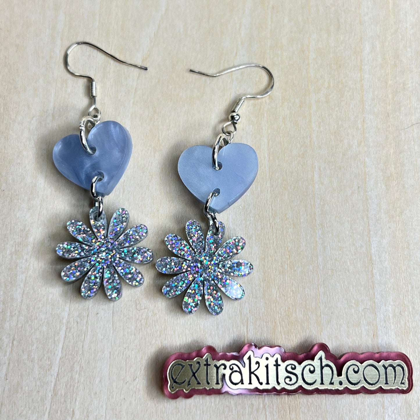 Y2K Heart & Daisy Glitter Earrings