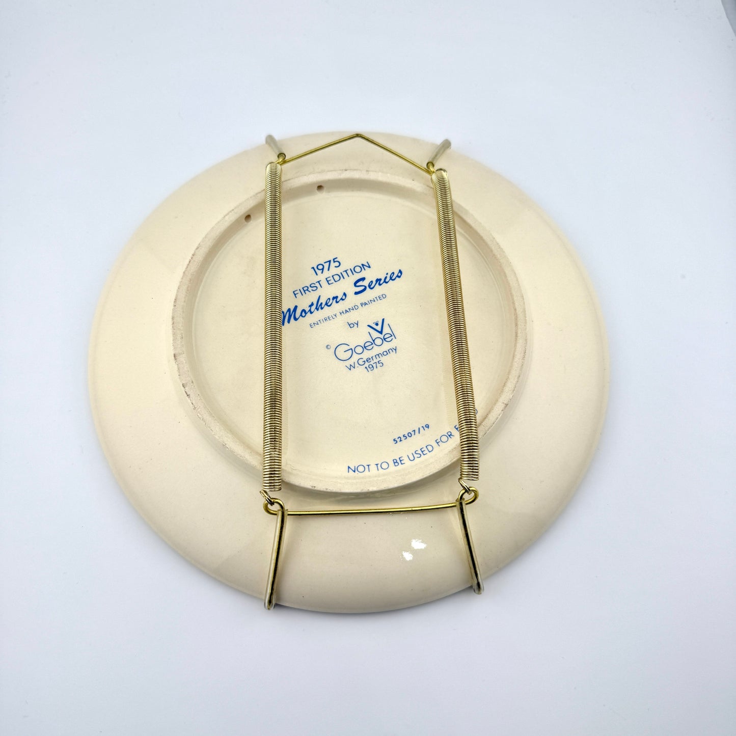 Vintage Goebel Mothers Series Plate – 1975 First Edition