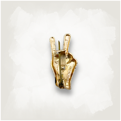 Vintage 70s Peace Sign Love Pin
