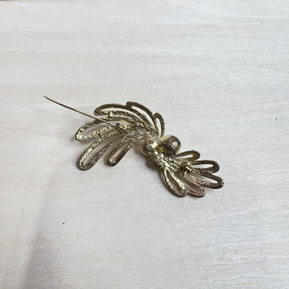Vintage Gold Ribbon Mid Century Brooch