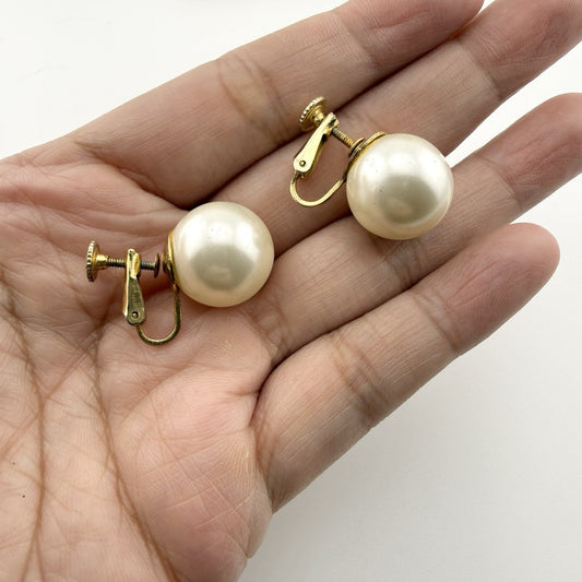 Vintage Marvella Faux Pearl Screw Back Earrings