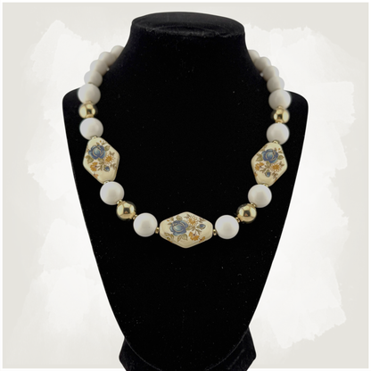 Vintage Beaded Floral Necklace