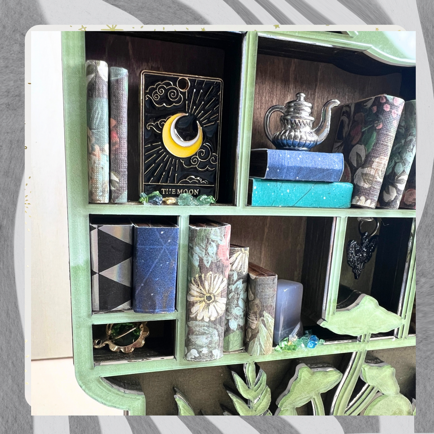 Green Mushroom Mini Bookshelf