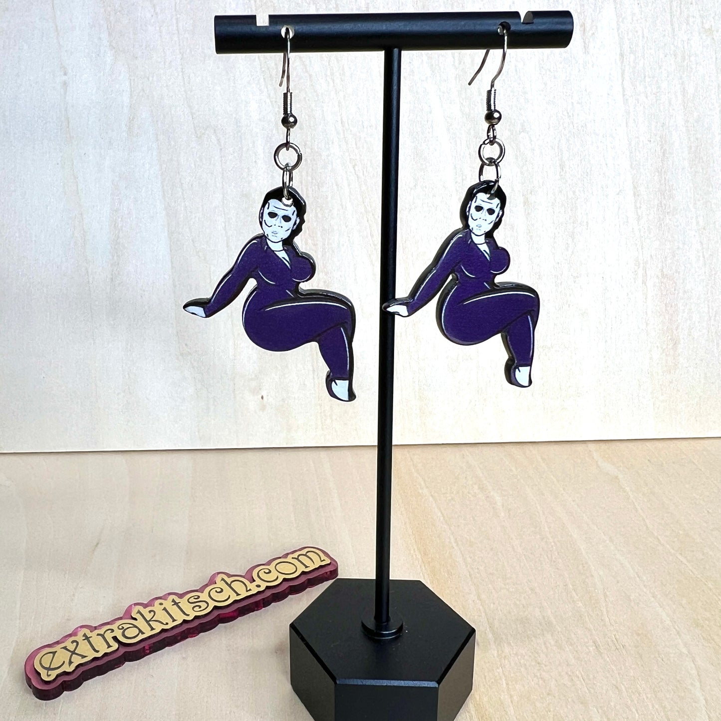 Pinup Killer Earrings