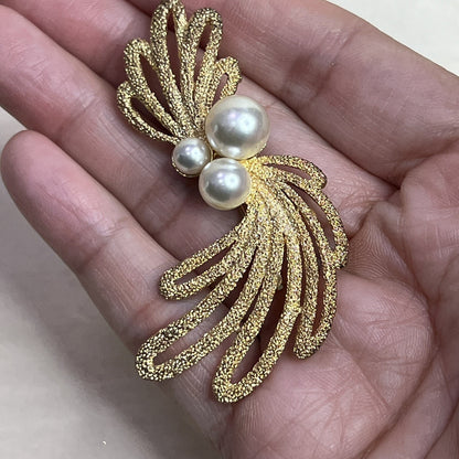 Vintage Gold Ribbon Mid Century Brooch